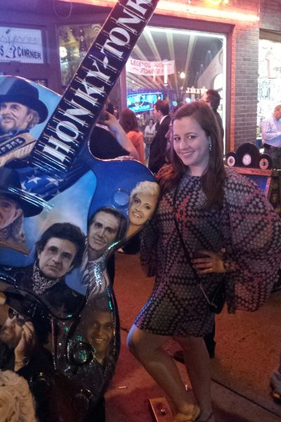 Kelly - Honky Tonk Nashville