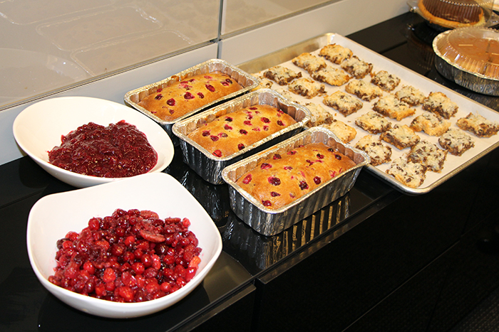 Cranberry Nut Bread 09