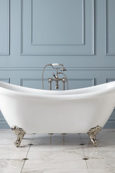 Soaking Clawfoot Tub
