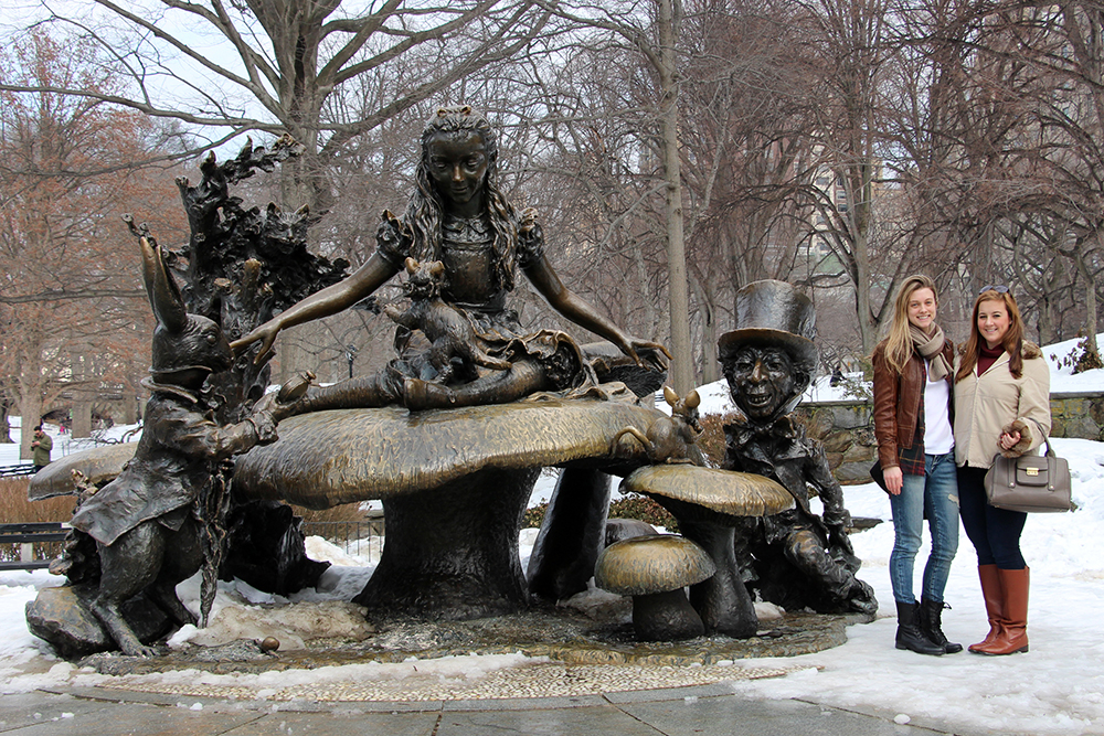Alice in Wonderland Central Park Statue