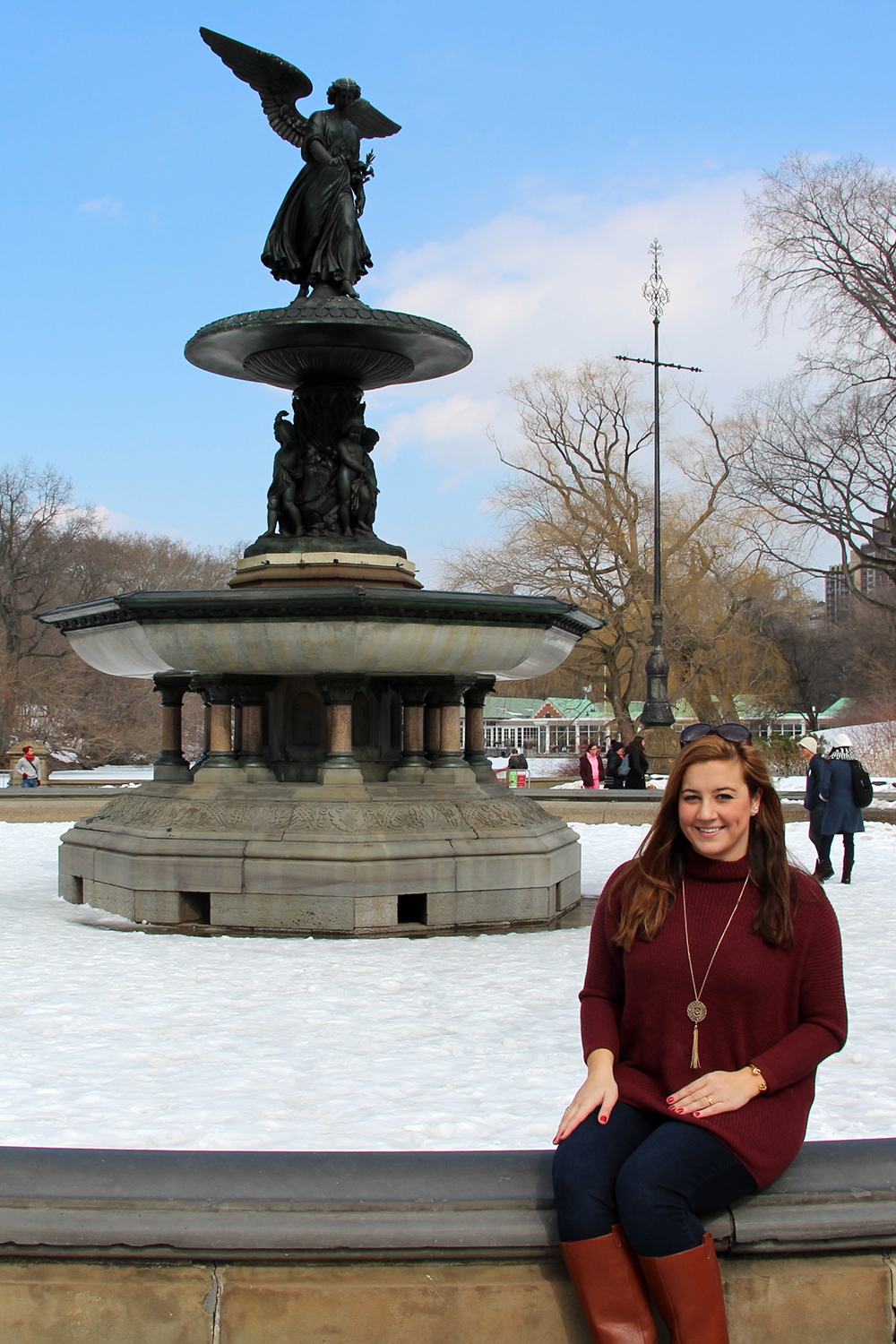 Callina Nadia Pullover in Claret at Bethesda Terrace and Fountain 01