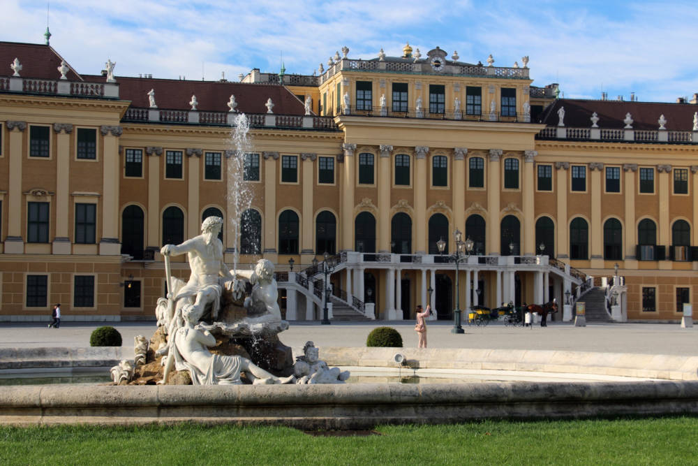 Schönbrunn Palace Courtyard and Fountain