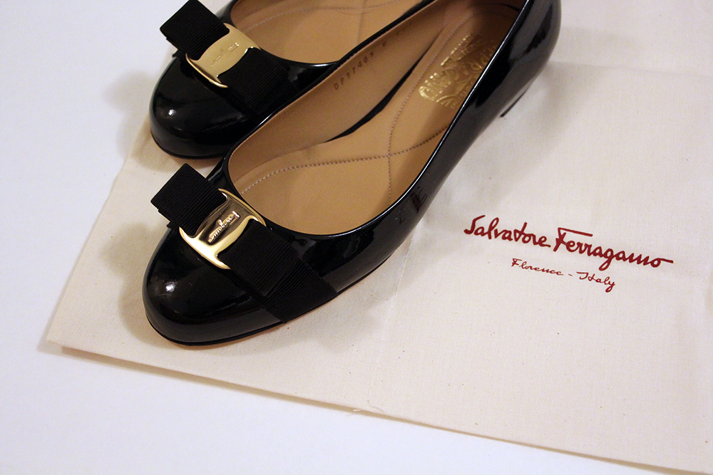Salvatore Ferragamo Varina Patent Flats on Dust Bag