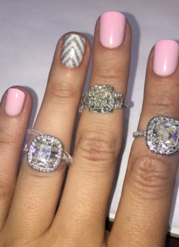 Halo Diamond Engagment Ring