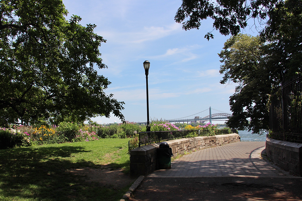 Path in Carl Schurz Park