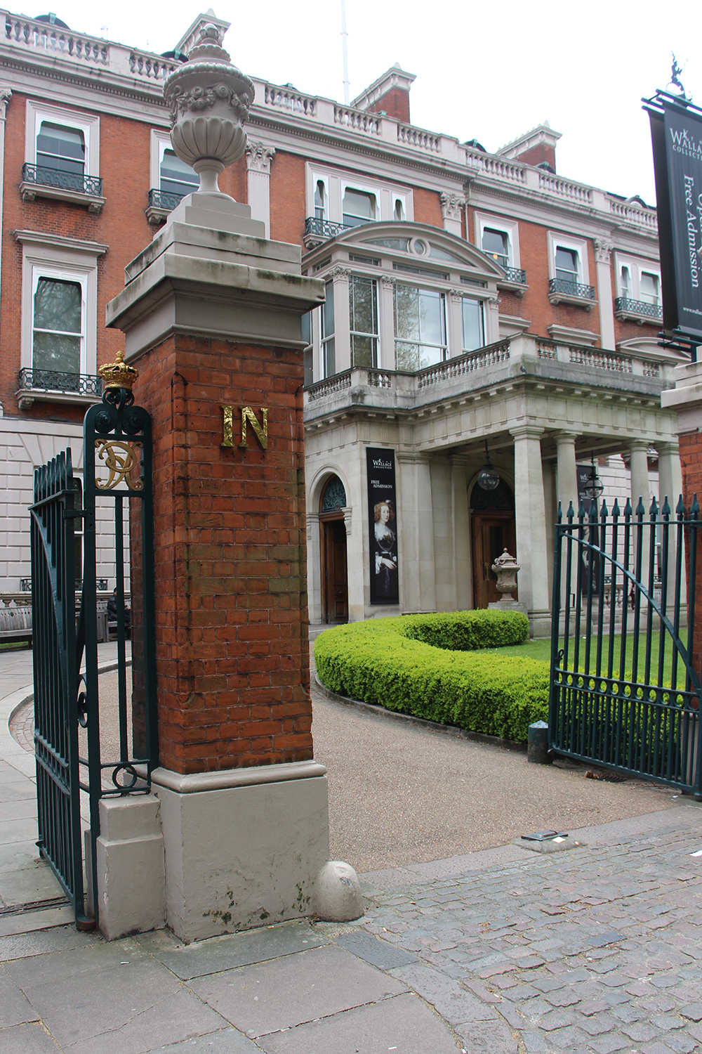 Wallace Collection Entrance