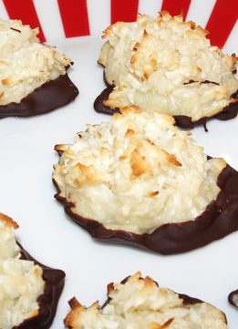 Finished Classic Macaroons with Chocolate