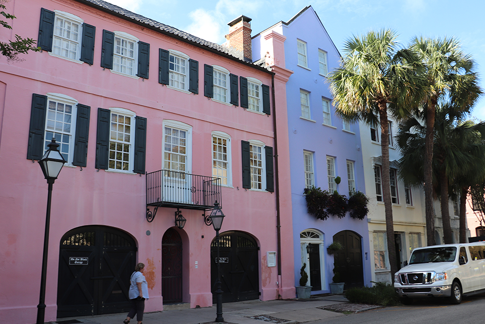 Charleston Postcards - Historic District Walking Tour Rainbow Row