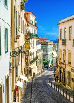 Planning for Portugal - Ride Tram 28 in Lisbon - Hand Luggage Only