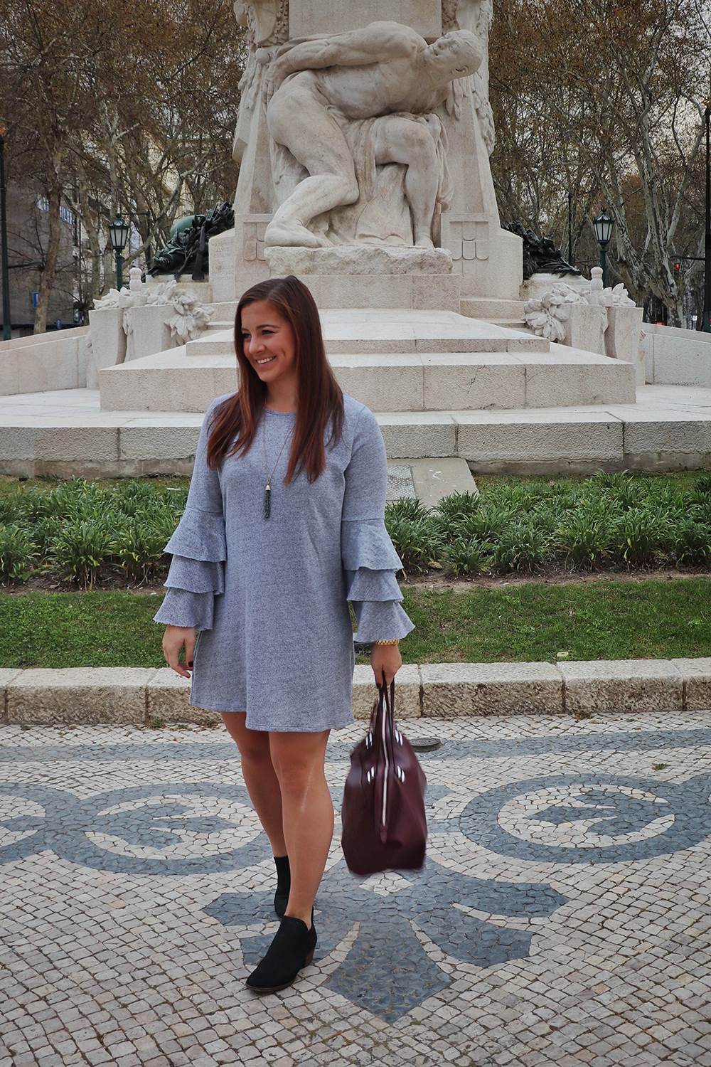 NYTT Charlotte Triple Tier Sleeve Sweatshirt Dress in Lisbon
