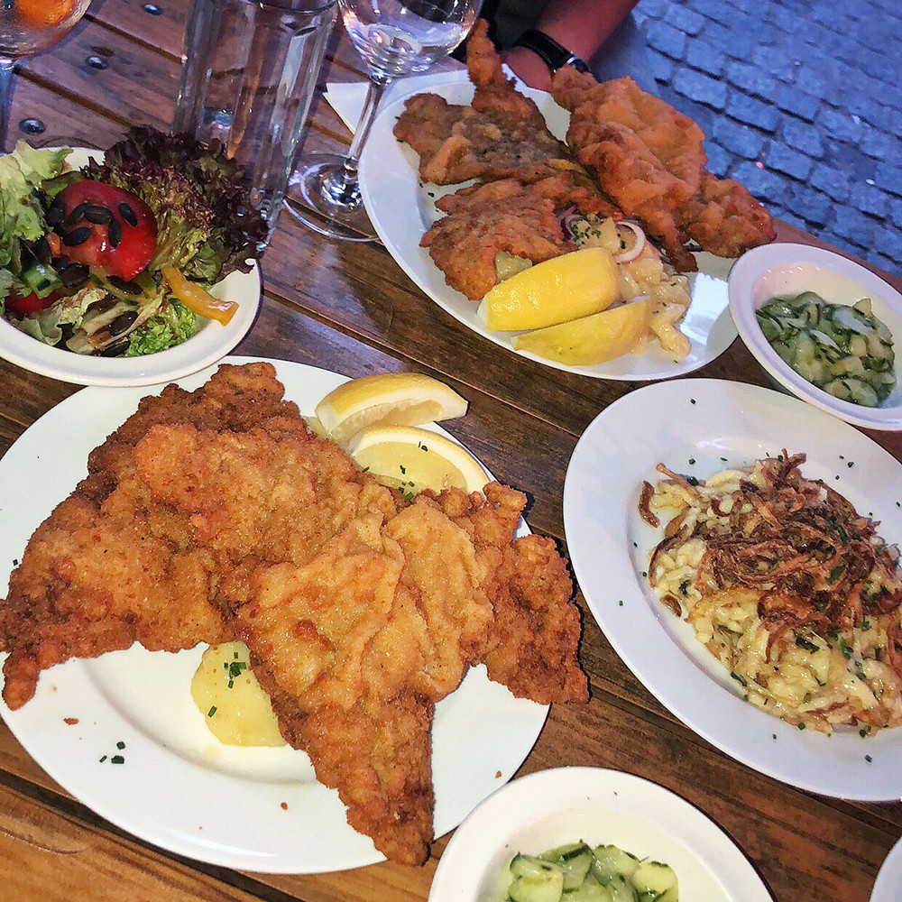Wiener Schnitzel at Felix Austria