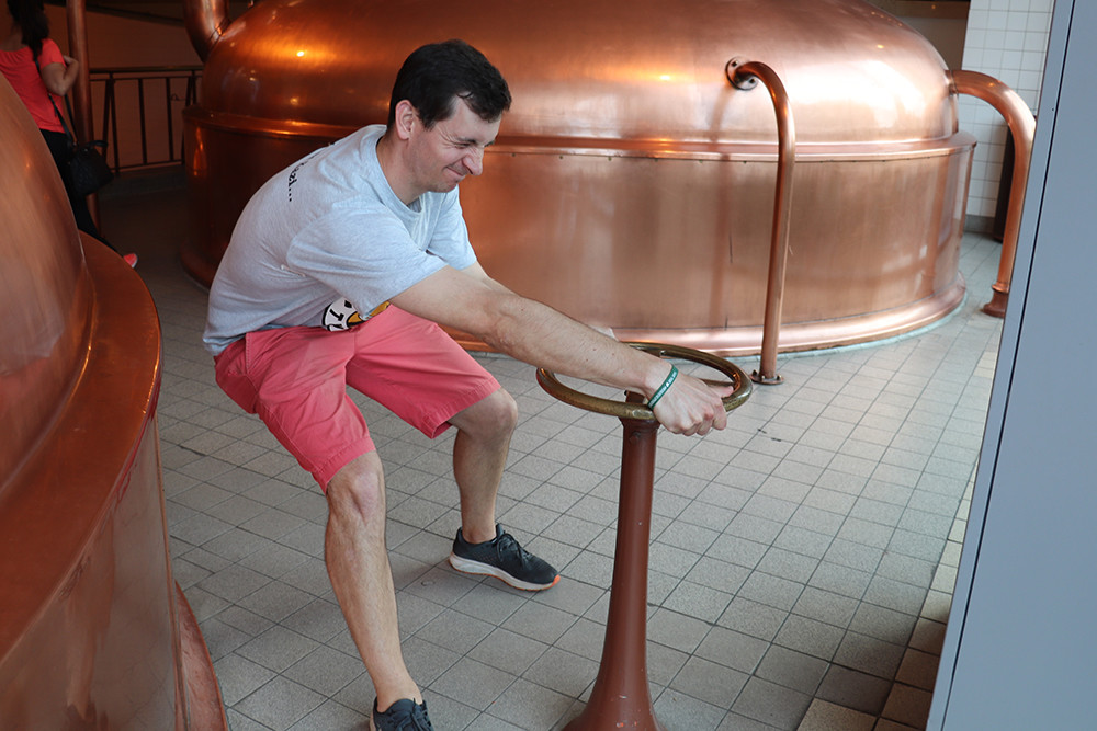 Amsterdam Heineken Experience - Kevin Making Beer