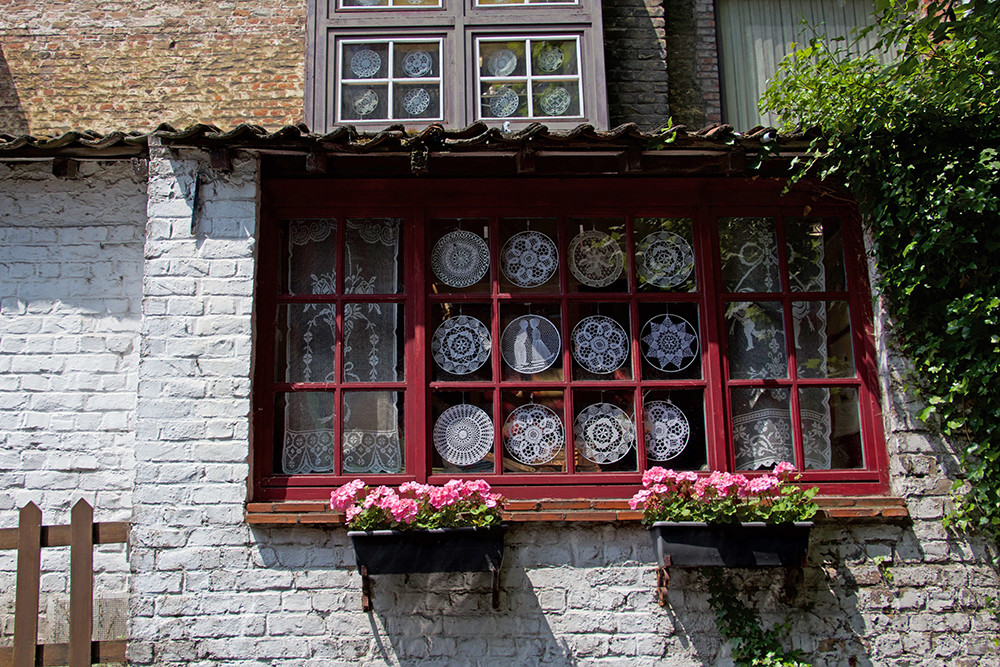 Bruges Boat Tour - Lacework in the Window