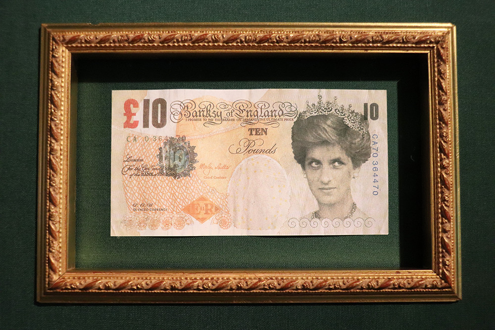 Banksy Amsterdam Exhibit - Princess Diana 10 British Pounds