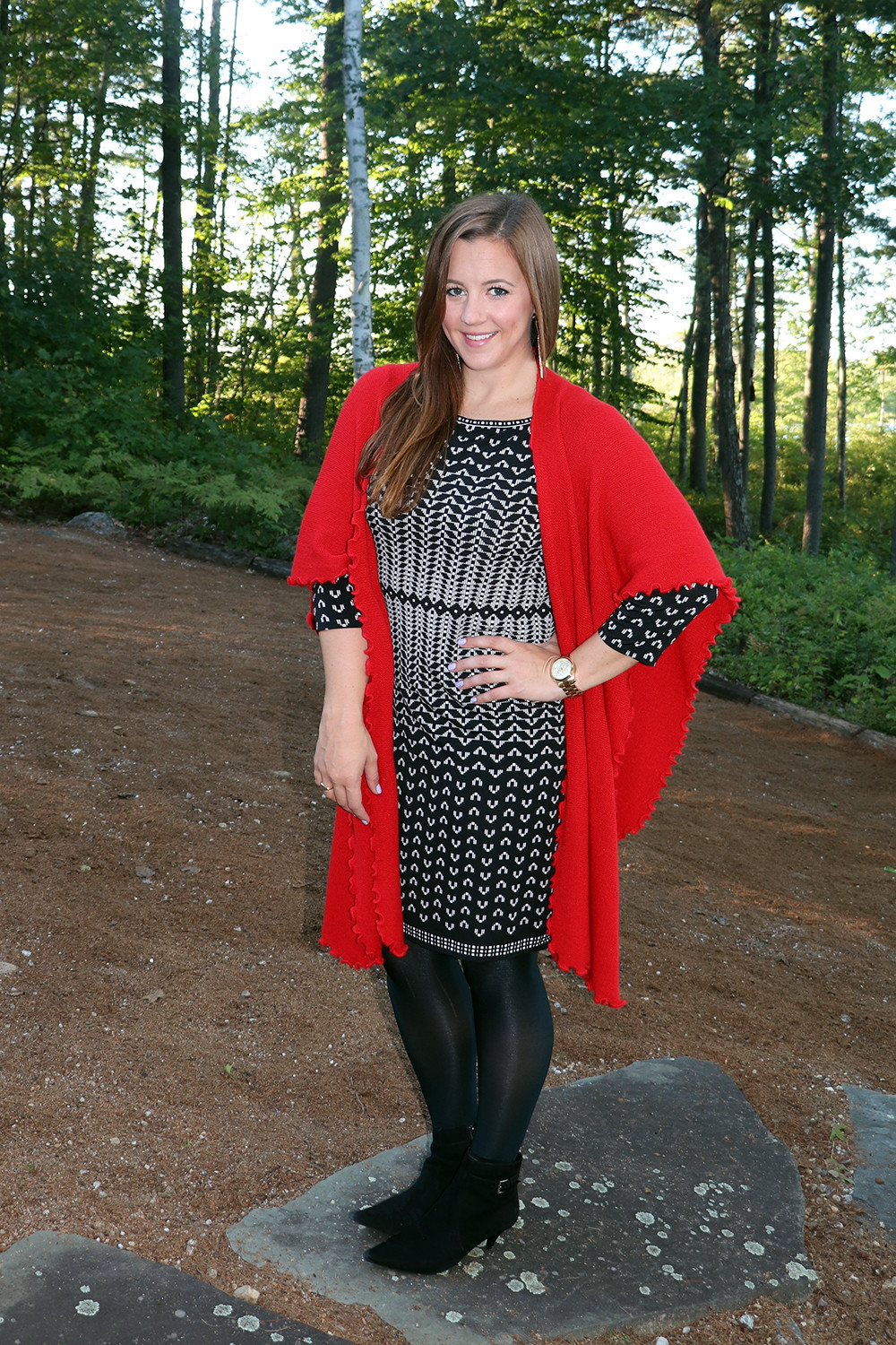 Black and White with a Pop of Red 03