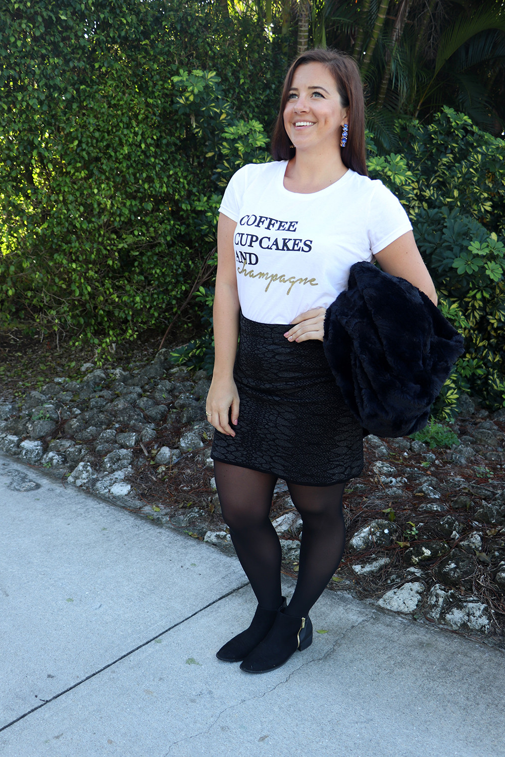champagne graphic tee