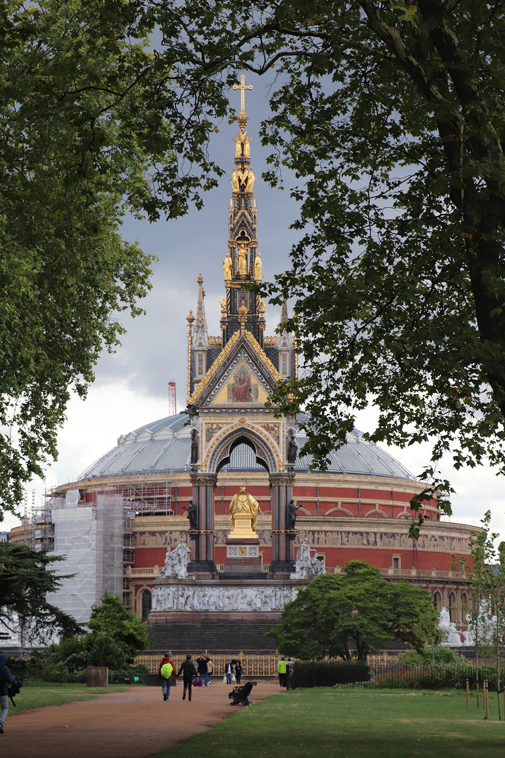 London Bike Tour - Royal Albert Hall from Kensington Gardens