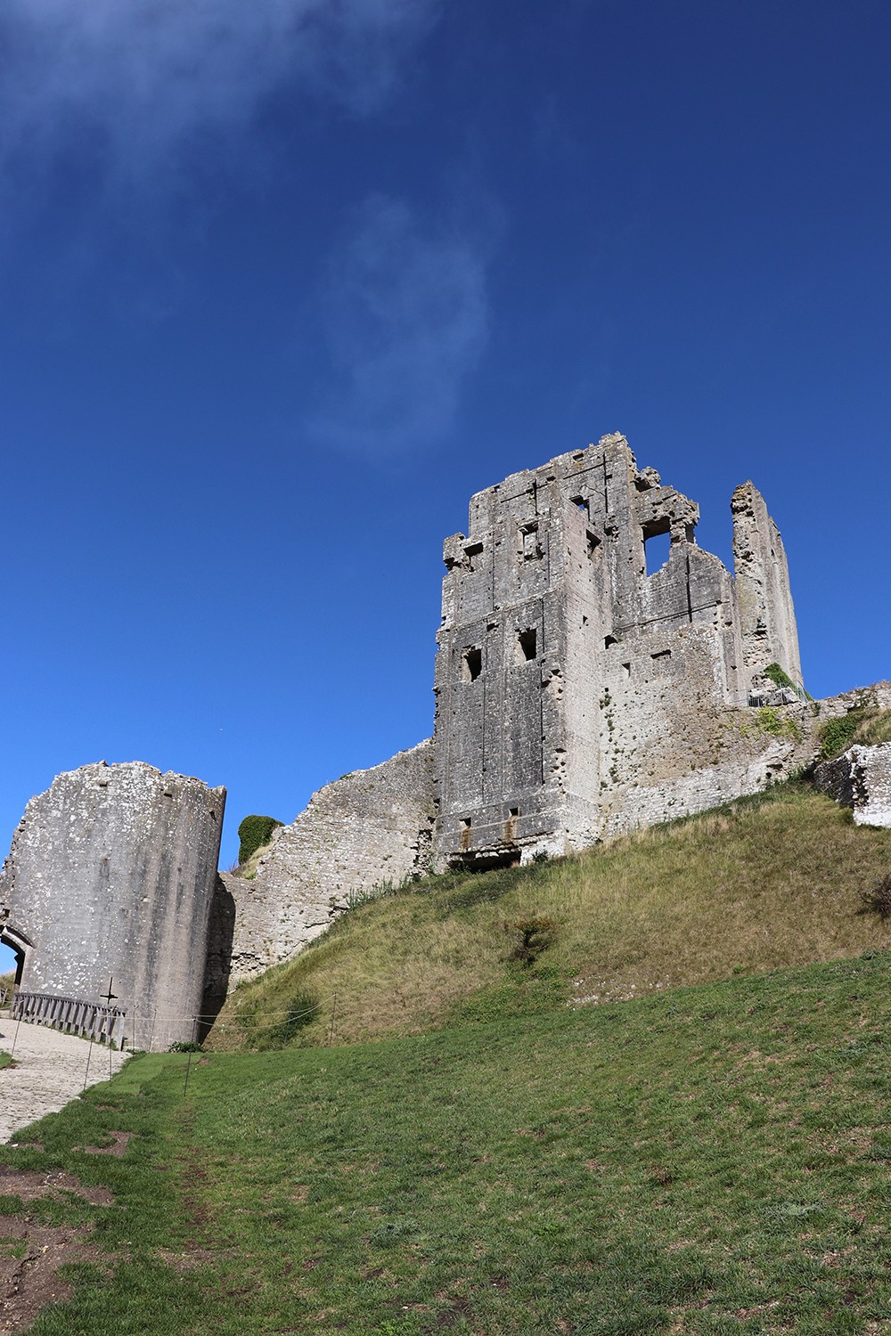 Corfe Castle Ruins