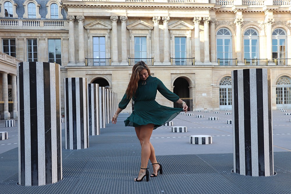 New York Fashion Blogger at Les Deux Plateaux in Paris