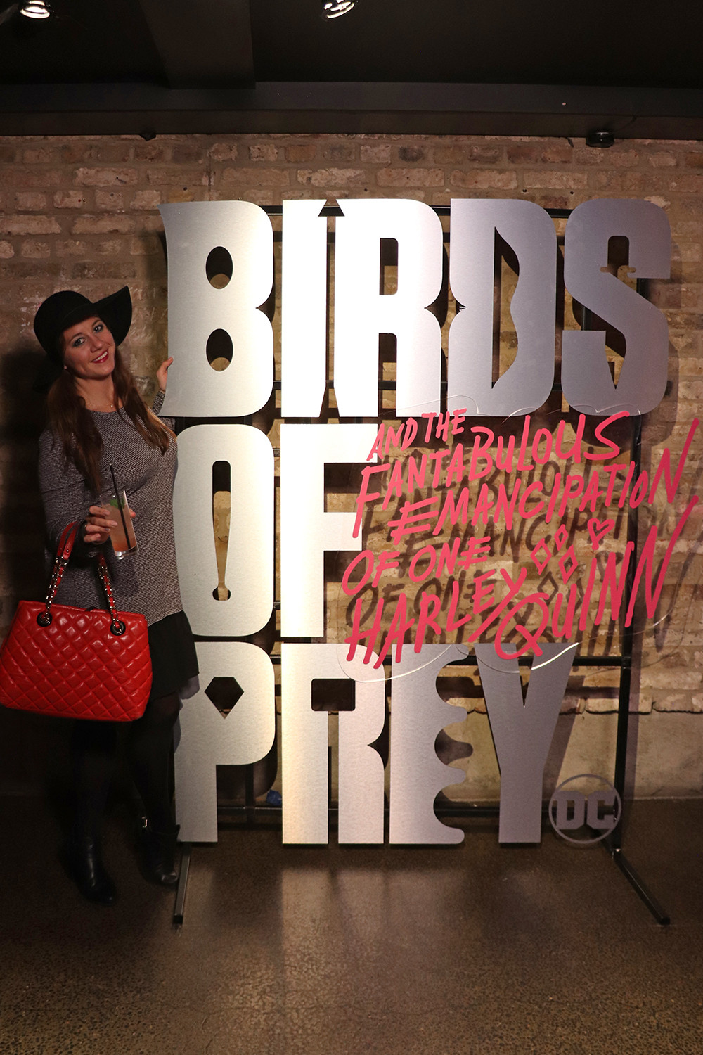 London Blogger Selfie at Warner Bros A Birds Of Prey Themed Event