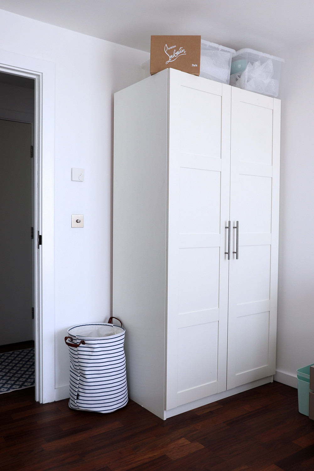 Dokehom Laundry Basket with Leather Handle in Blue Stripes