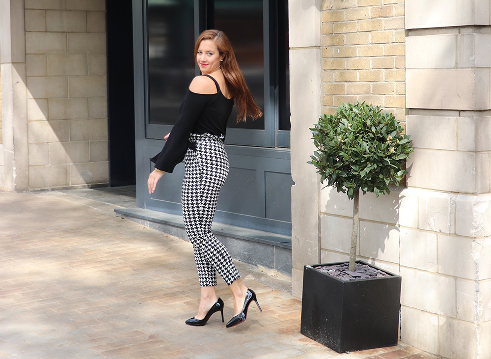 London Fashion Blogger Twirling