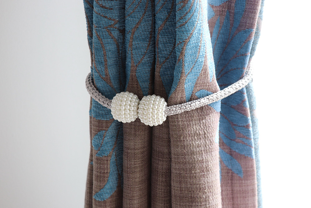 Magnetic Curtain Tiebacks for Window Draperies
