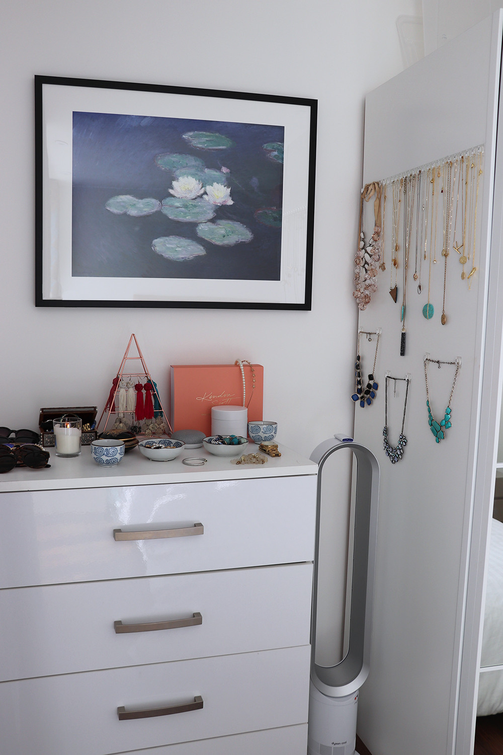 New London Flat Bedroom Tour - Jewelry