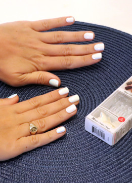 White Press on Nails at Home
