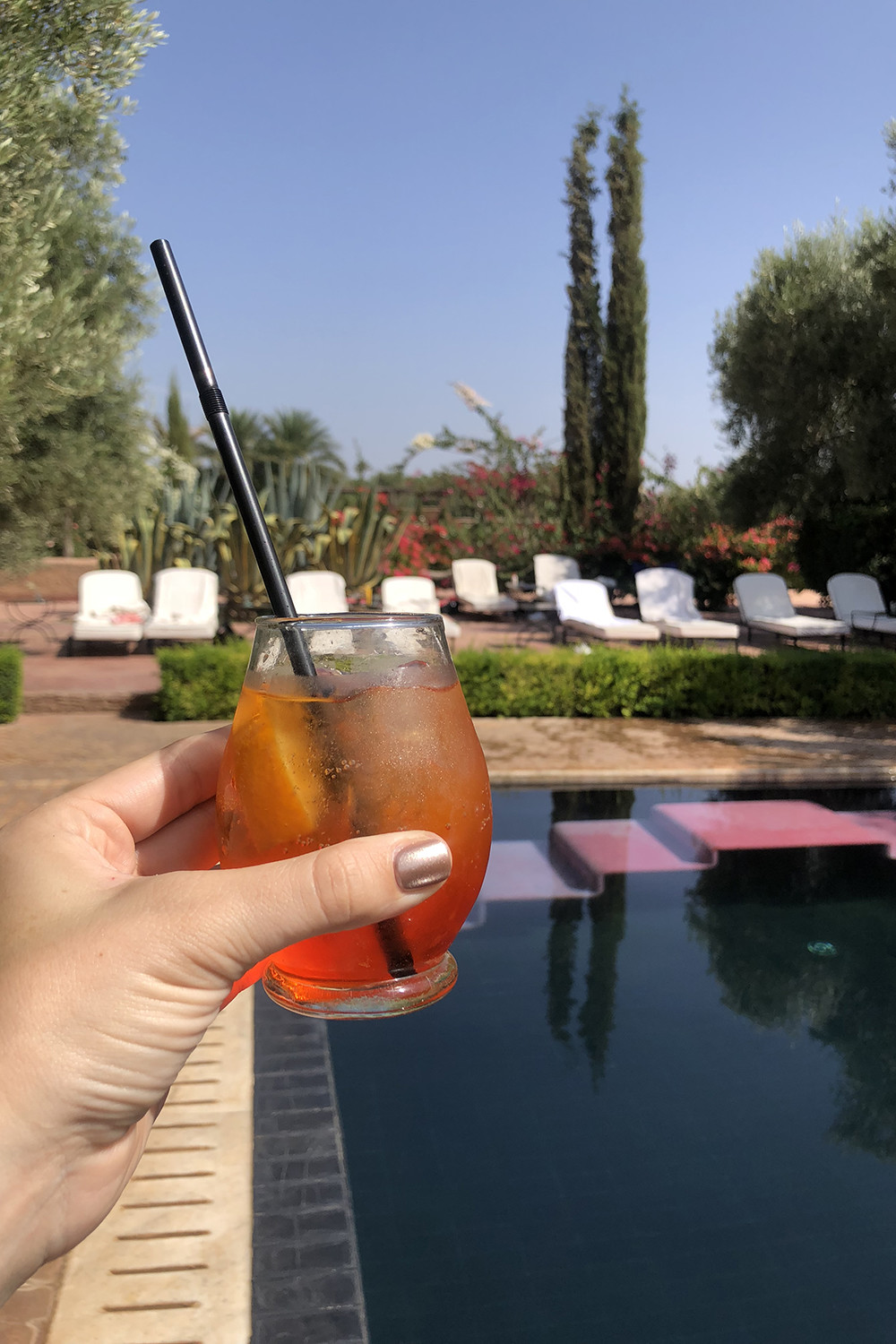 Cocktail at Beldi Country Club Pool