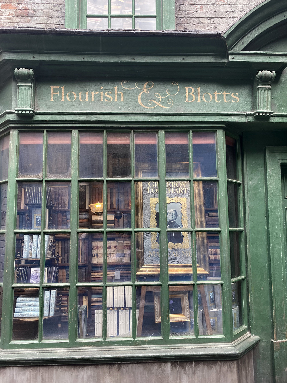 Flourish and BLotts at the Wizarding World of Harry Potter