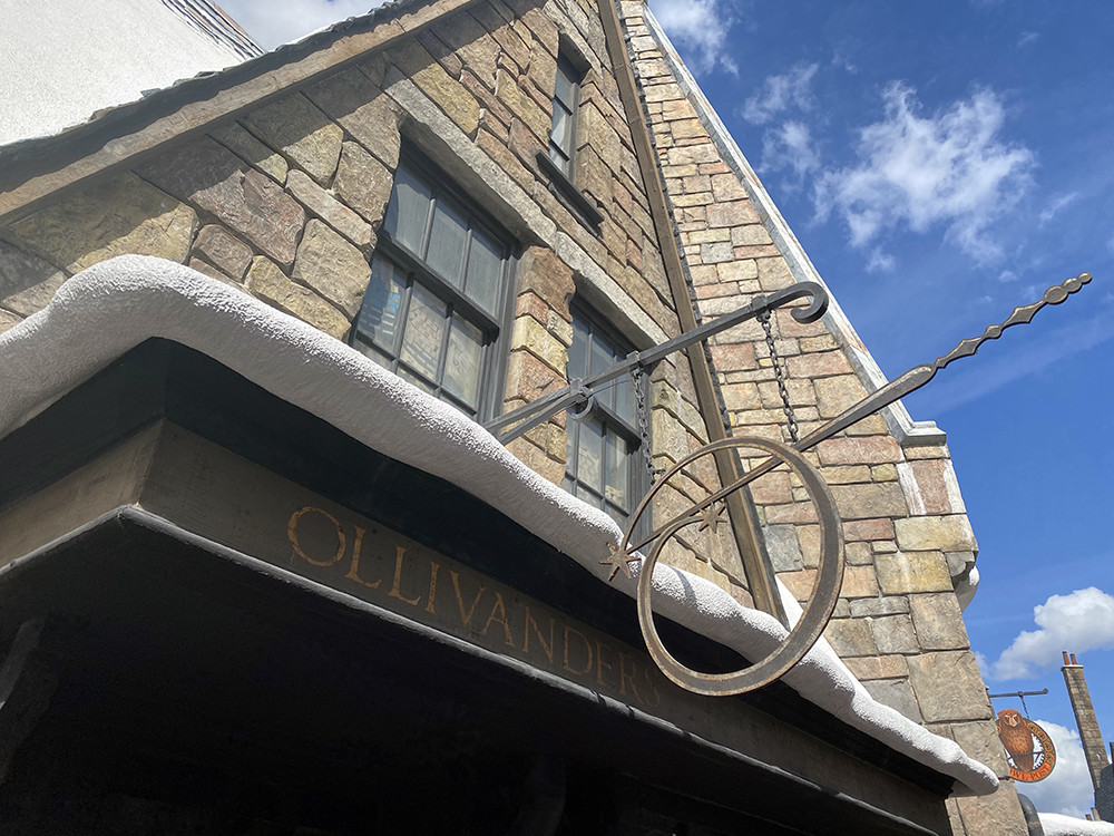 Ollivanders in Hogsmead