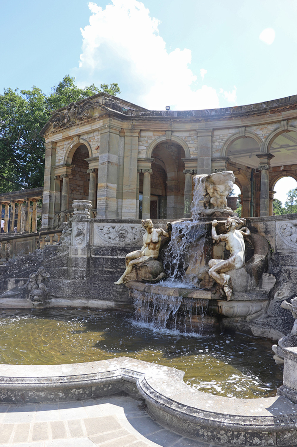 Fountain at Hever Castle