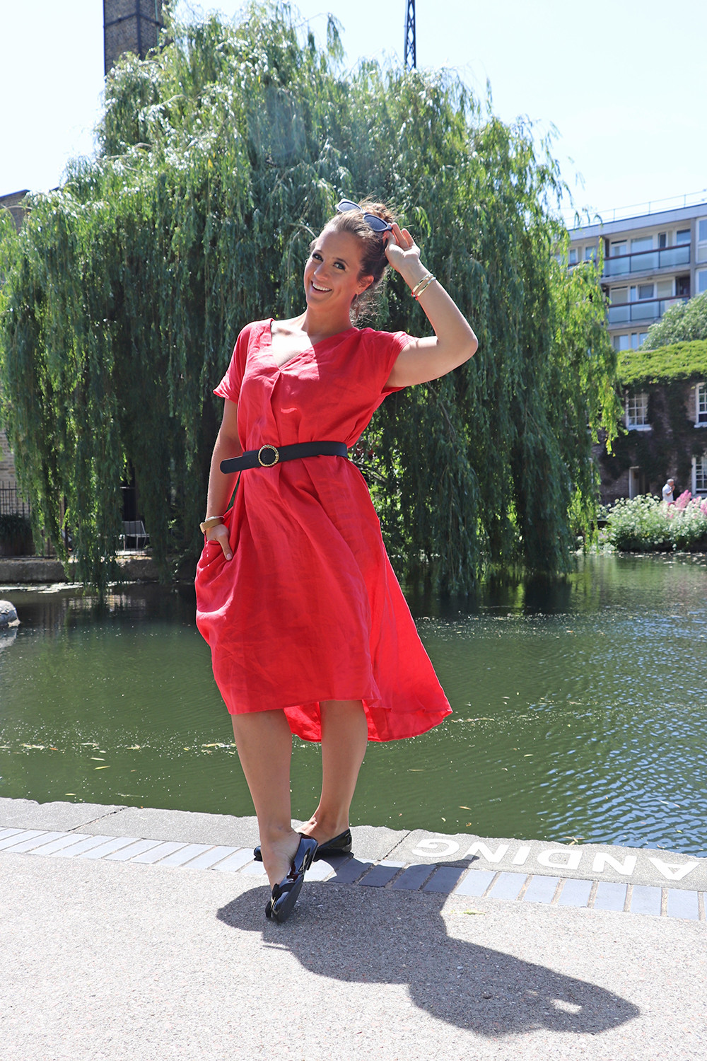 John Lewis Linen Elliptical Hem Dress withB Low the Belt Nadia Belt in Black Leather and Kendra Scott Zorte Cuff Bracelet