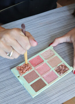 Repair a Broken Palette - Pixi by Petra