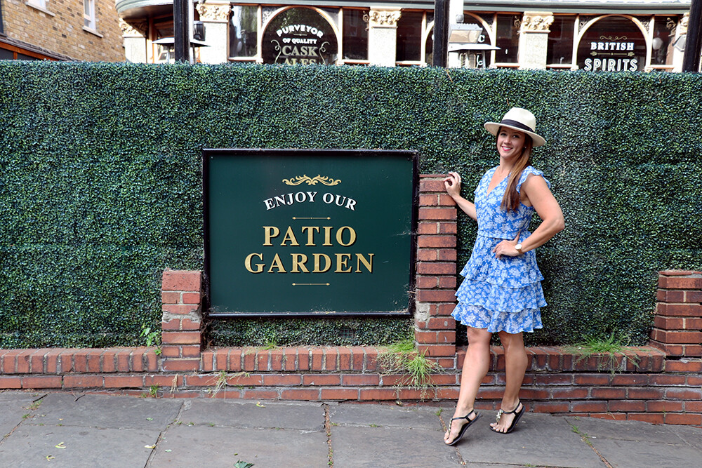 Casual Summer Look for the Pub
