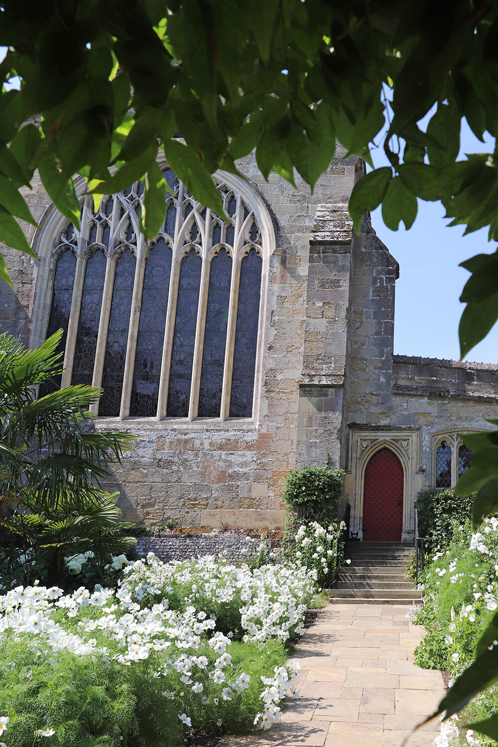 St Nicholas Parish Church at Aurdnell CAstle