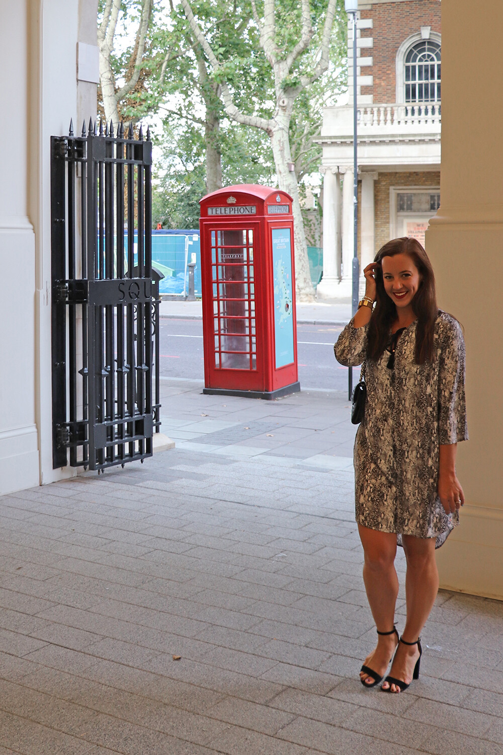 London Blogger in Islington Square for Date Nigh