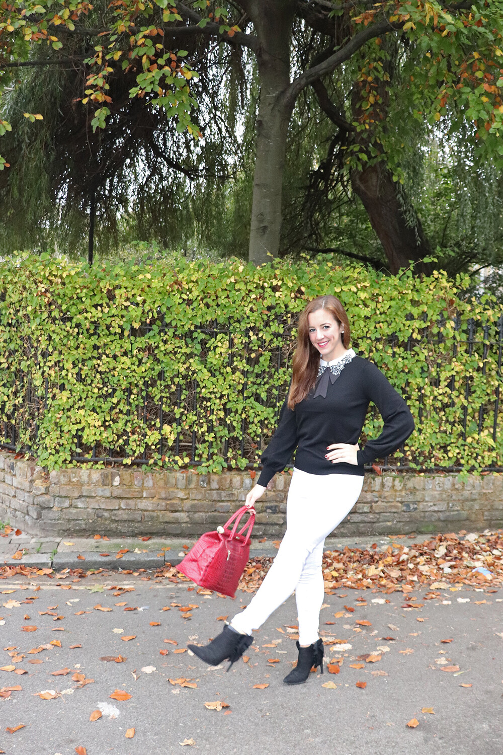 London Fashon Blogger in Stiletto Heel Pointed Toe Ankle Boots