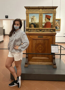 Kelly at the The Uffizi Gallery
