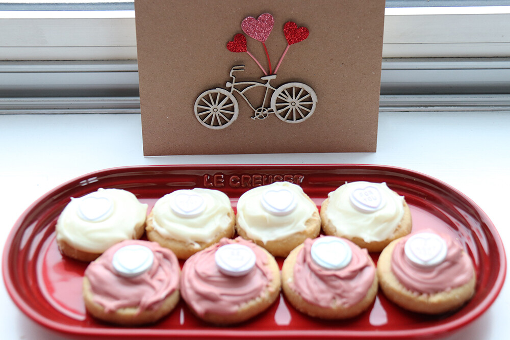 Valentines Cookies on a Le Creuset Cerise Stoneware 25cm Oblong Plate