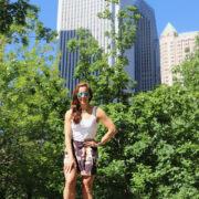 Fashion Blogger in Casaul Brunch Outfit and Rayban Mirrored Polarized Aviator Sunglasses