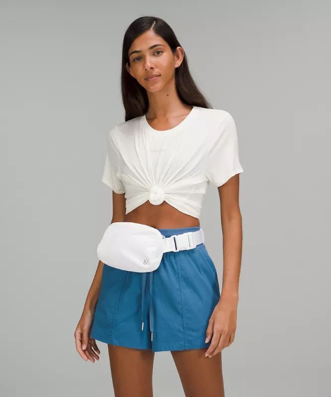 lululemon belt bag craze The Lululemon Belt Bag Craze