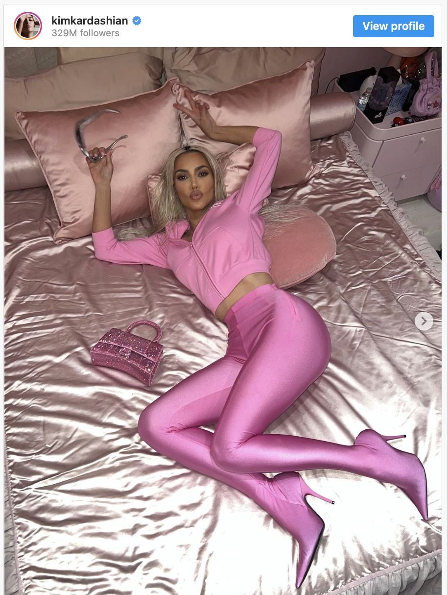 Kim Kardashian Instagram All Pink