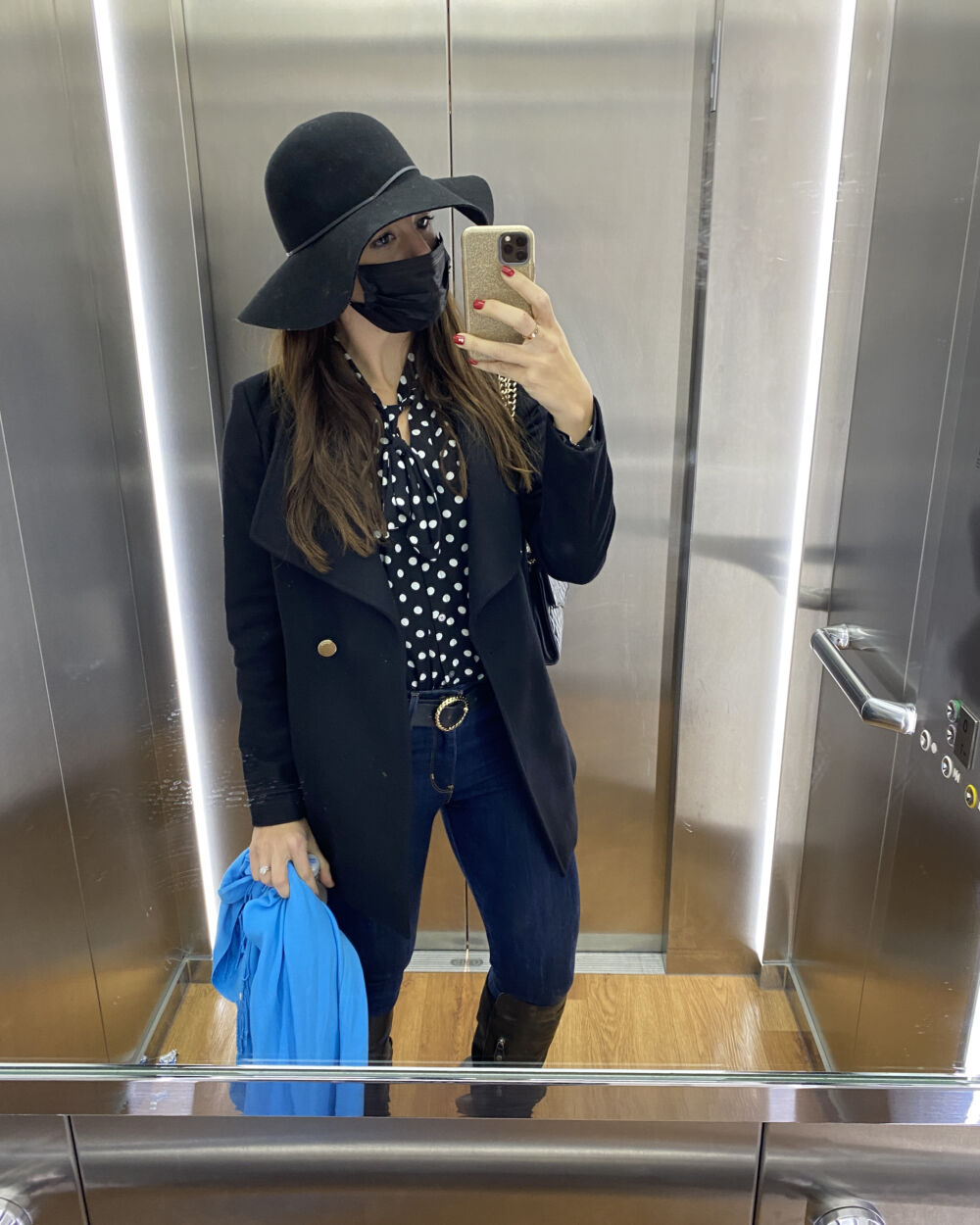 Really Love My Blue Winter Scarf - Elevator Selfie in London