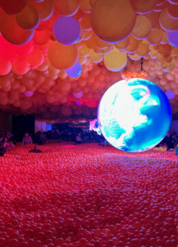 The Globe in the Hyperfeeling Balloon Installation at the London Balloon Museum