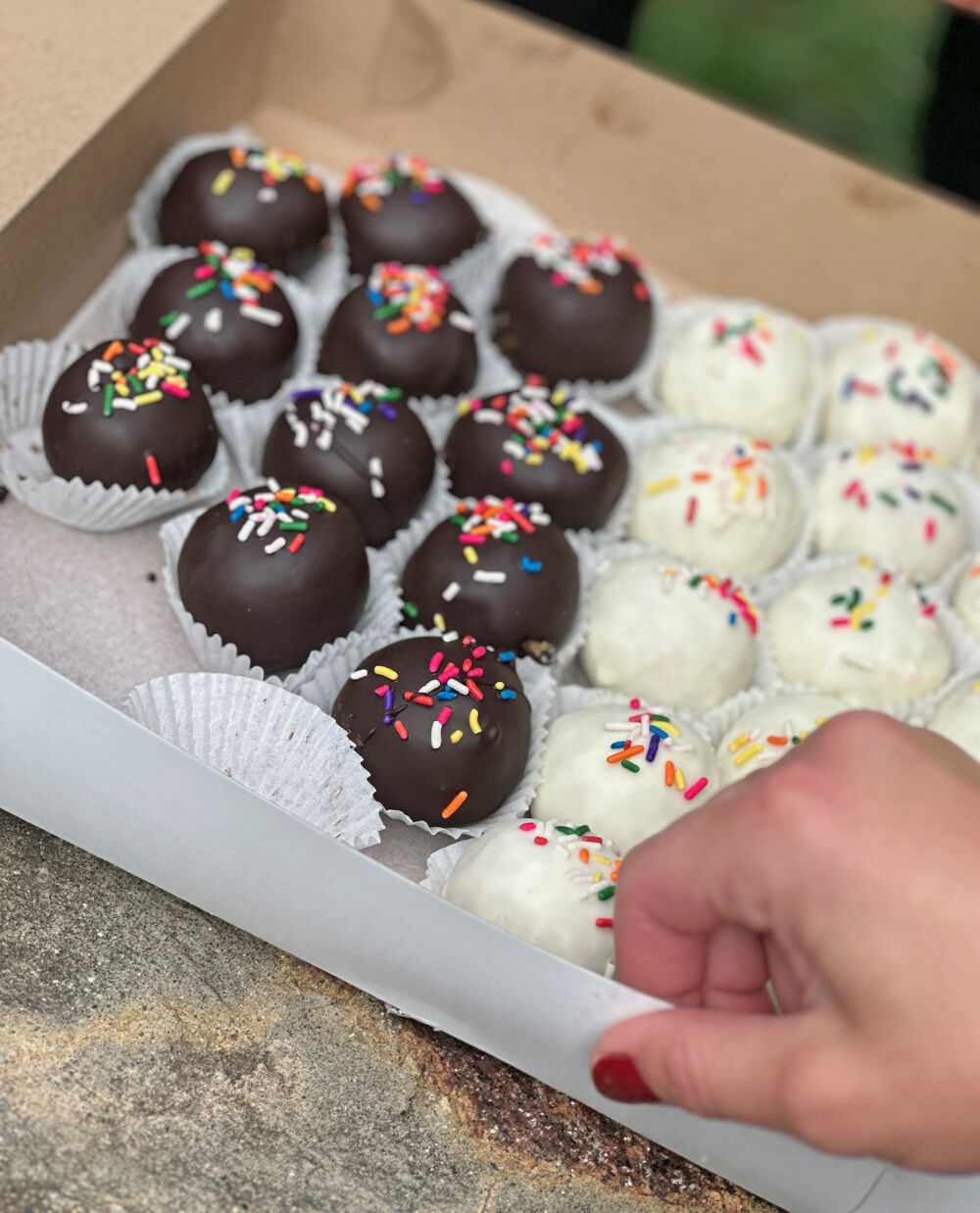My Birthday Weekend Recap - Cake Pops in Cake Bomb Form