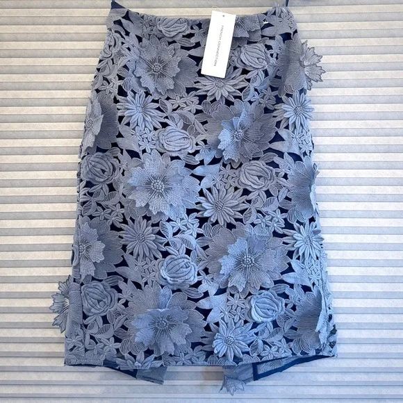 French Connection Manzoni Lace Pencil Skirt – Meru Blue – US 6 : UK 10 – NWT
