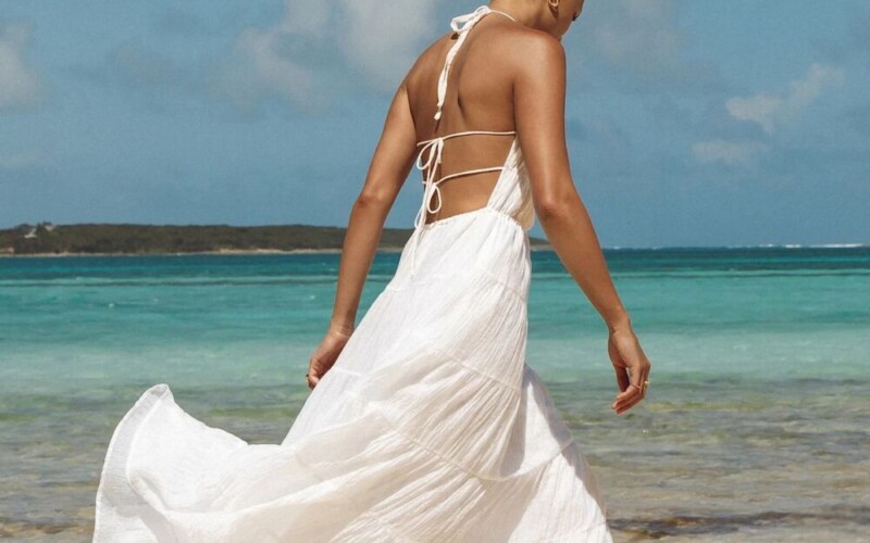 Seaside Vacation Vibes: How to Style the Nautical Trend